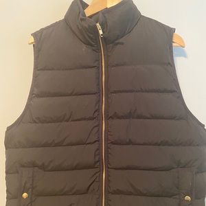 Women’s down vest